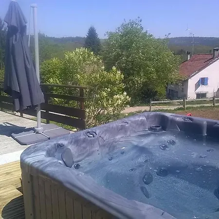 D'hotes Les Houes Bed & Breakfast