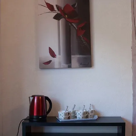 D'hotes Les Houes Bed & Breakfast 3*